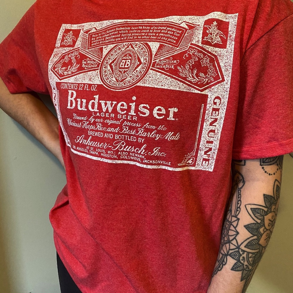Budweiser tee